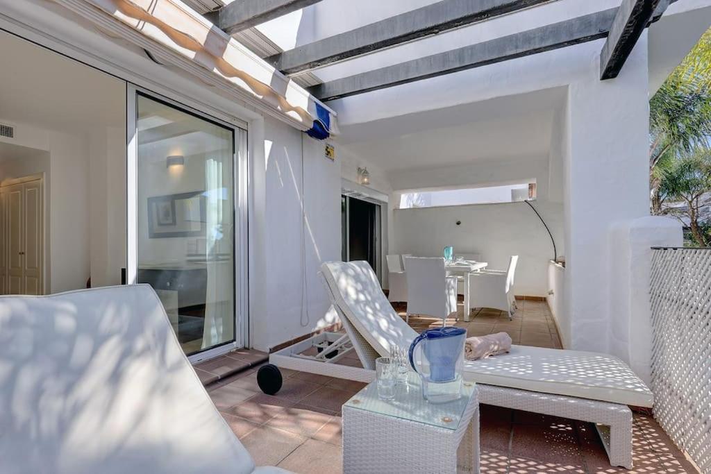 Apartment Modern 2-bedroom Flat Next To The Sea Marbella