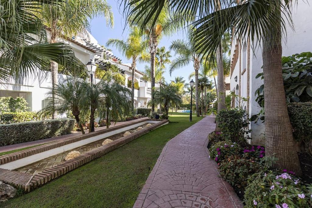 Modern 2-bedroom Flat Next To The Sea * Marbella