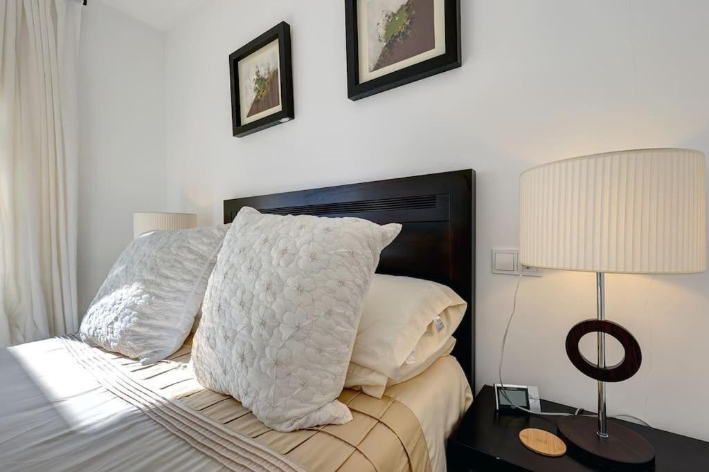Modern 2-bedroom Flat Next To The Sea Apartment